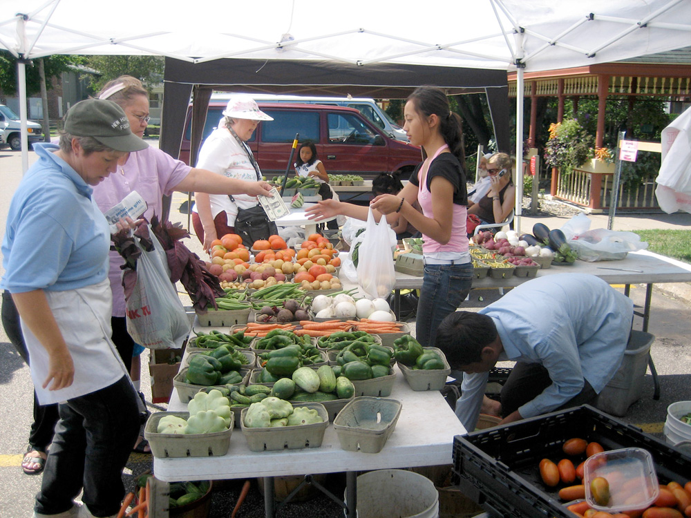 Networking Small  Urban Farmers Markets  IATP